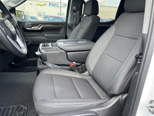 used 2023 GMC Sierra 1500 car, priced at $40,237