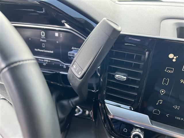 used 2023 GMC Sierra 1500 car, priced at $40,237