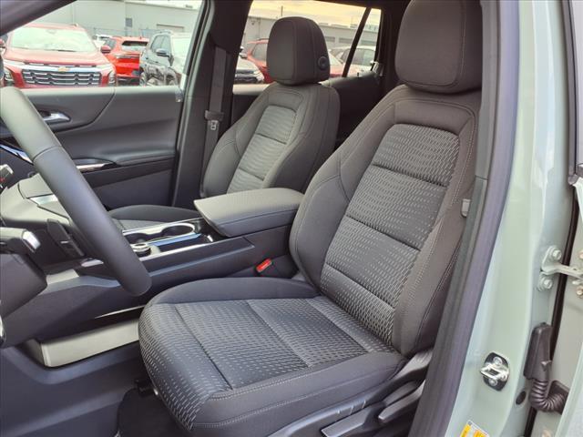 new 2026 Chevrolet Equinox car, priced at $30,950
