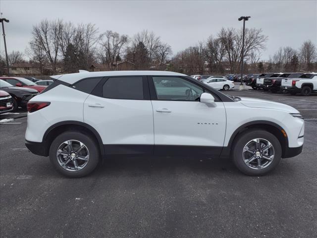 new 2025 Chevrolet Blazer car, priced at $33,560