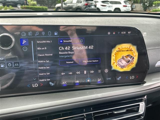 used 2024 Chevrolet Traverse car, priced at $38,595