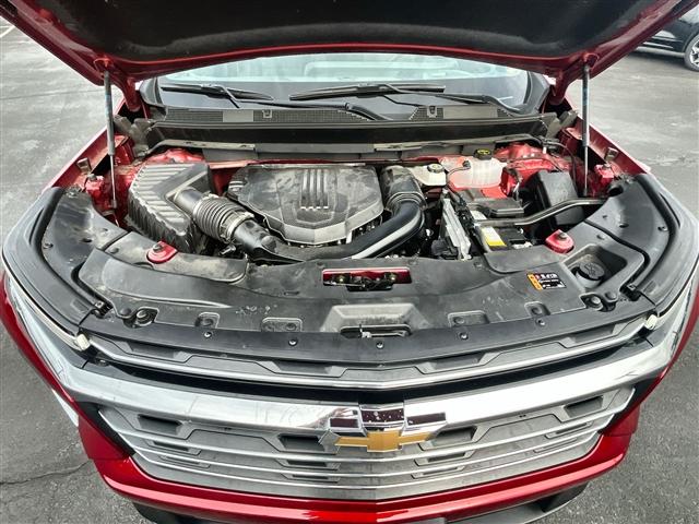 used 2024 Chevrolet Traverse car, priced at $38,595