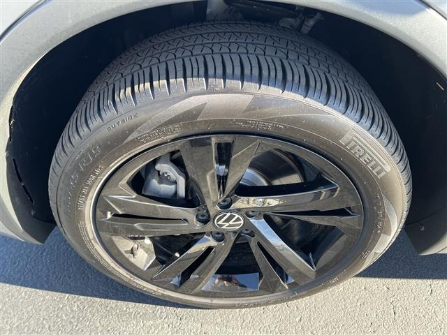 used 2024 Volkswagen Tiguan car, priced at $28,669