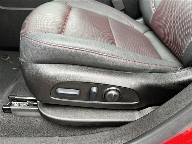 used 2023 Chevrolet Blazer car, priced at $34,880