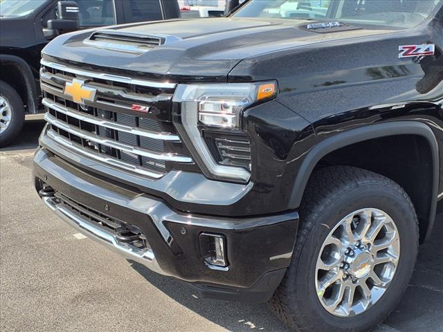new 2025 Chevrolet Silverado 3500 car, priced at $61,721