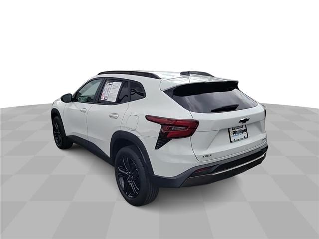 used 2024 Chevrolet Trax car, priced at $24,678
