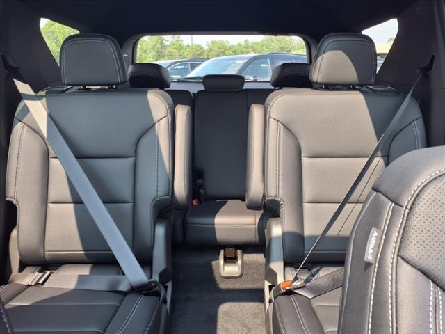 new 2025 Chevrolet Traverse car, priced at $44,746