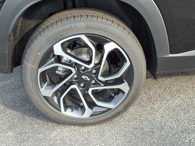 new 2025 Chevrolet Trax car, priced at $26,940