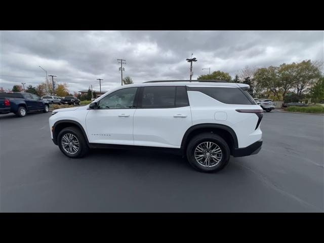 used 2025 Chevrolet Traverse car, priced at $35,499