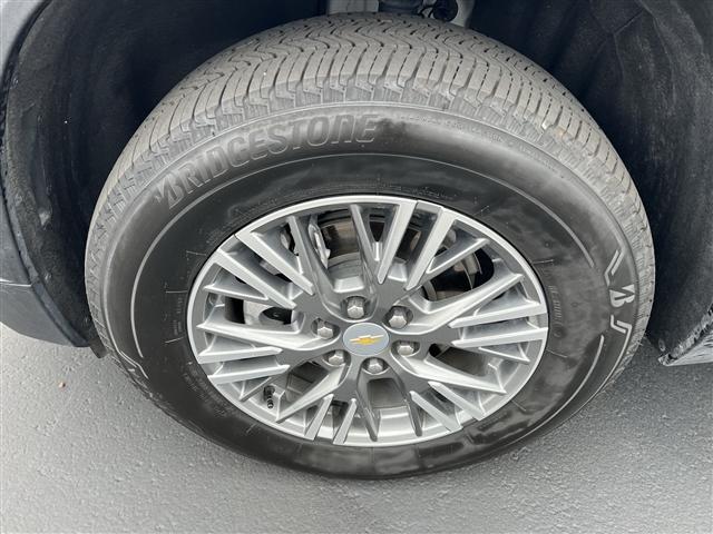 used 2025 Chevrolet Traverse car, priced at $35,499