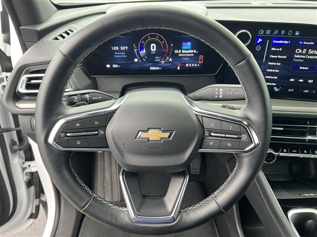 used 2025 Chevrolet Traverse car, priced at $35,499