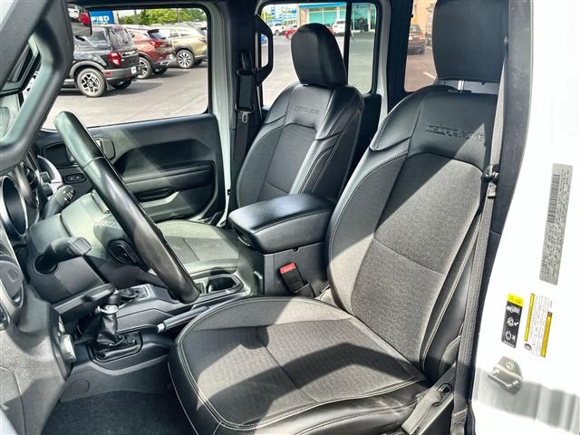 used 2020 Jeep Wrangler Unlimited car, priced at $27,000