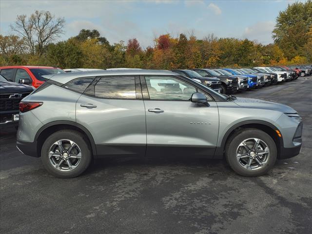 new 2025 Chevrolet Blazer car, priced at $37,482