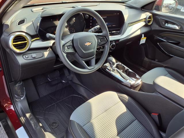 new 2025 Chevrolet Trax car, priced at $23,678