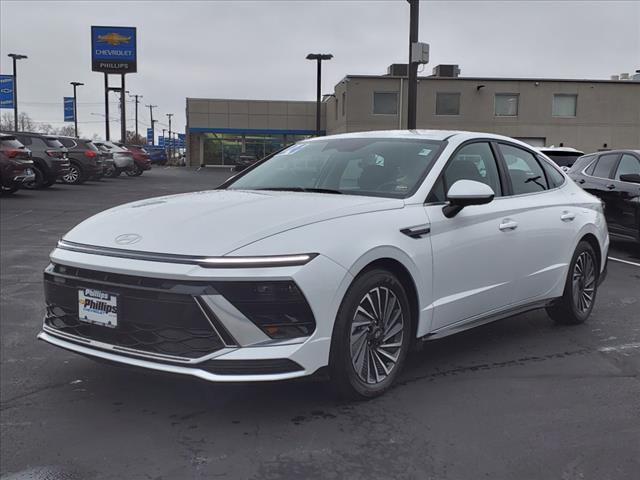 used 2024 Hyundai Sonata Hybrid car, priced at $28,848