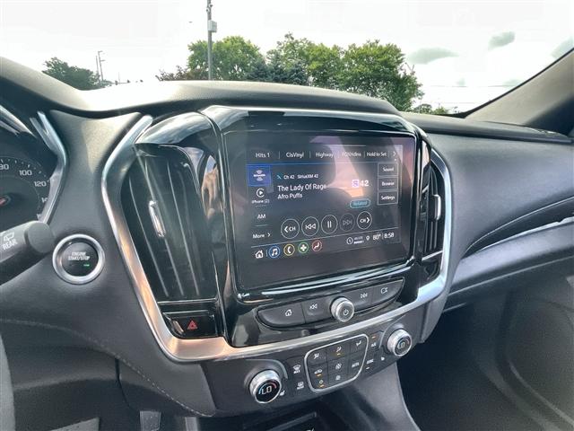 used 2023 Chevrolet Traverse car, priced at $33,944