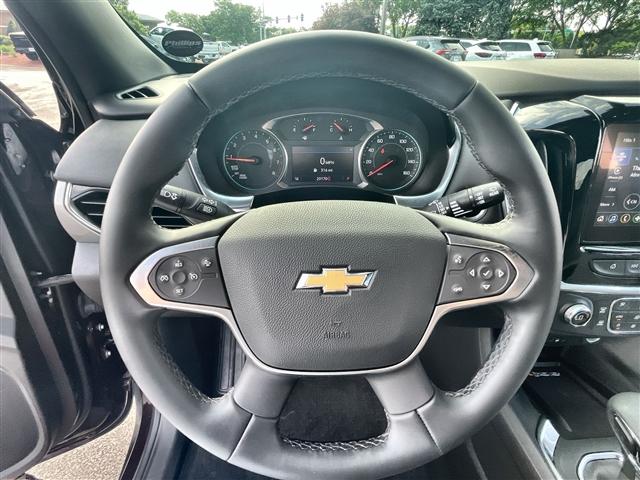used 2023 Chevrolet Traverse car, priced at $33,944