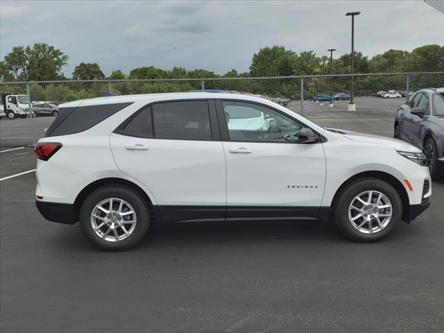 new 2024 Chevrolet Equinox car, priced at $25,527