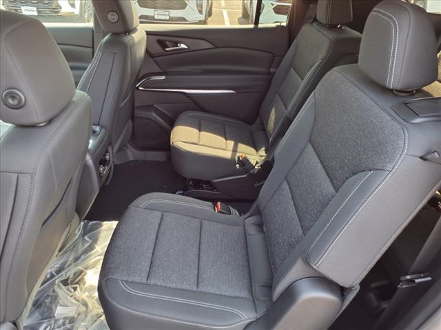 new 2025 Chevrolet Traverse car, priced at $41,094