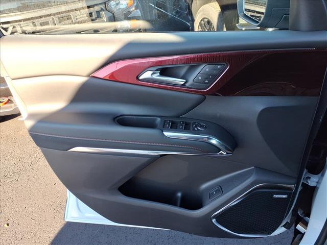 new 2026 Chevrolet Traverse car, priced at $57,947