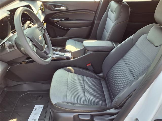 new 2025 Chevrolet Trax car, priced at $22,906