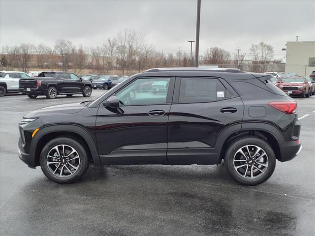 new 2025 Chevrolet TrailBlazer car, priced at $24,833