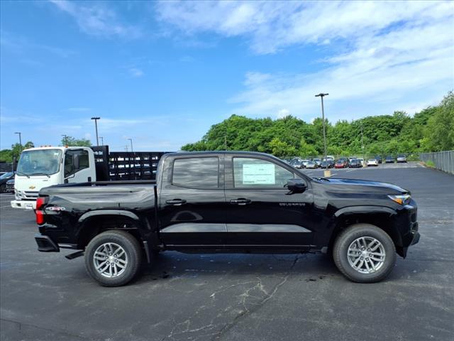 new 2025 Chevrolet Colorado car, priced at $41,300