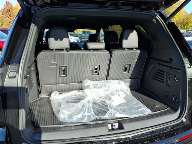 new 2026 Chevrolet Traverse car, priced at $57,042