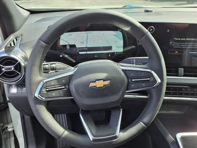 new 2026 Chevrolet Equinox car, priced at $32,270