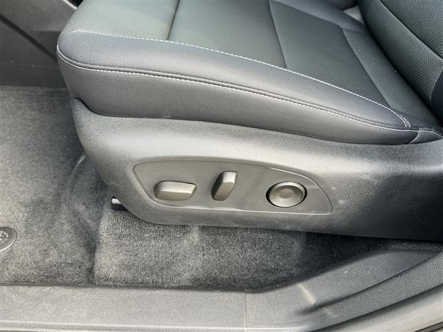 used 2025 Chevrolet Traverse car, priced at $41,499
