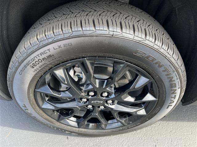 used 2025 Chevrolet Traverse car, priced at $41,499
