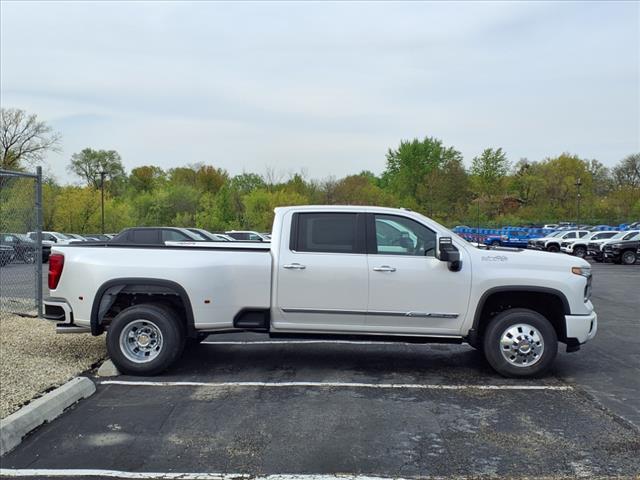 new 2025 Chevrolet Silverado 3500 car, priced at $85,287