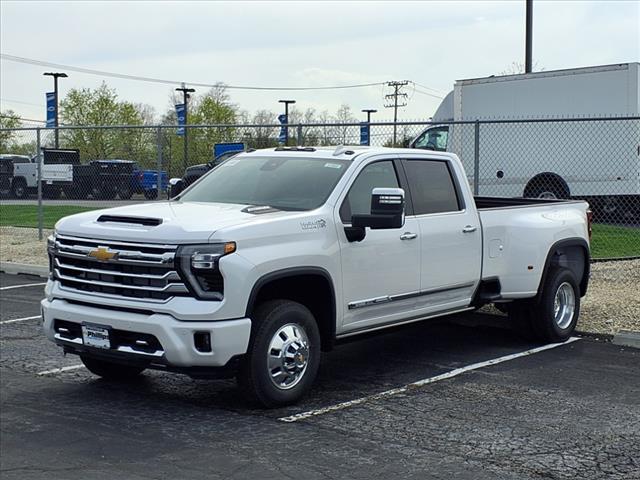 new 2025 Chevrolet Silverado 3500 car, priced at $85,287