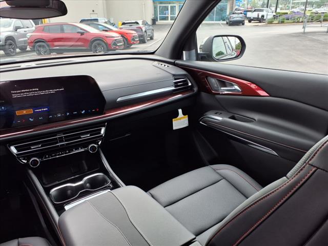 new 2025 Chevrolet Traverse car, priced at $51,395