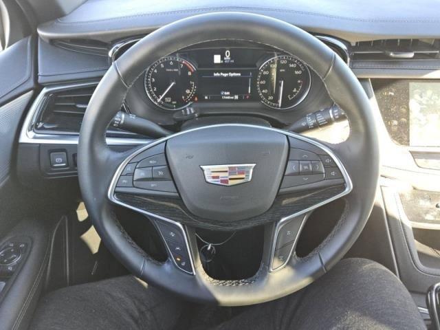 used 2025 Cadillac XT5 car, priced at $43,899