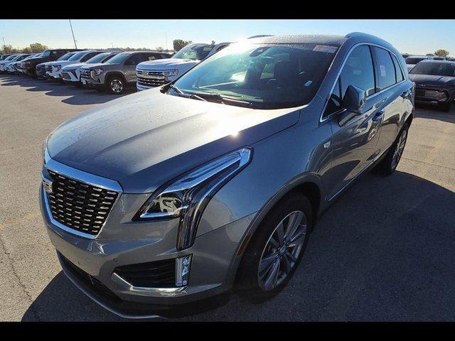 used 2025 Cadillac XT5 car, priced at $43,899