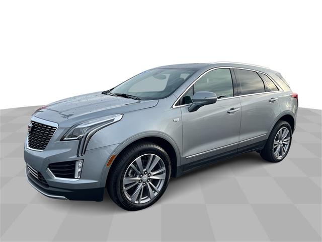 used 2025 Cadillac XT5 car, priced at $43,899