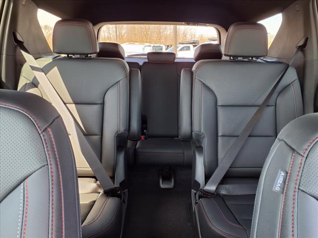 new 2025 Chevrolet Traverse car, priced at $50,390
