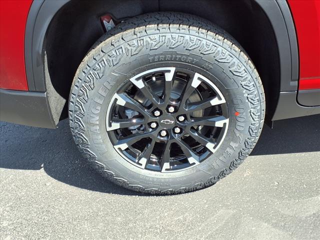 new 2025 Chevrolet Traverse car, priced at $50,390