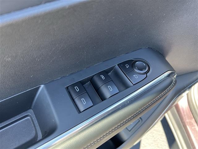 used 2025 GMC Acadia car, priced at $36,950