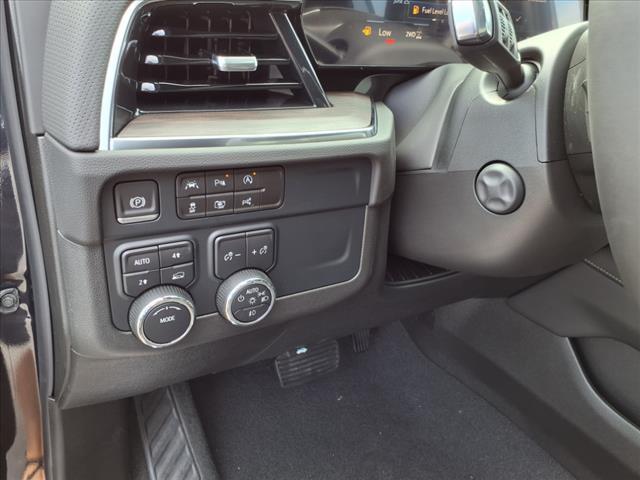 new 2025 Chevrolet Suburban car, priced at $76,201