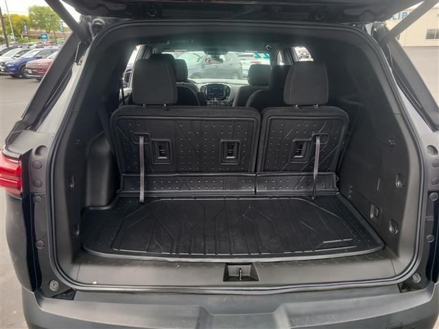 used 2022 Chevrolet Traverse car, priced at $31,792