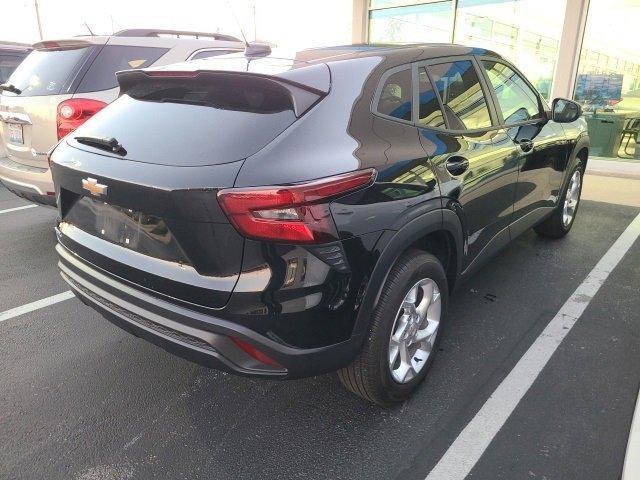 used 2024 Chevrolet Trax car, priced at $22,499