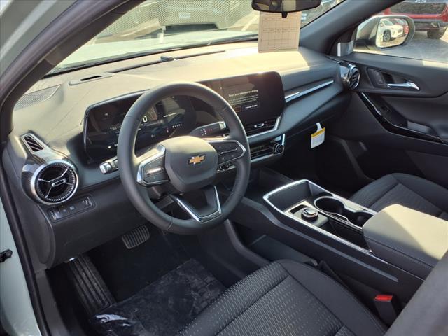 new 2026 Chevrolet Equinox car, priced at $28,118