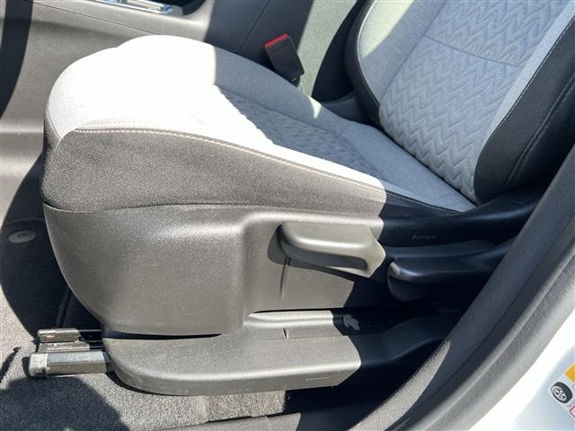 used 2022 Chevrolet Equinox car, priced at $18,999