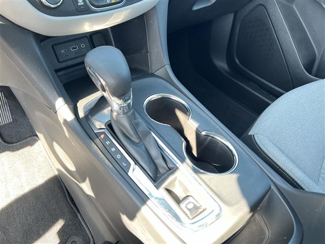 used 2022 Chevrolet Equinox car, priced at $18,999