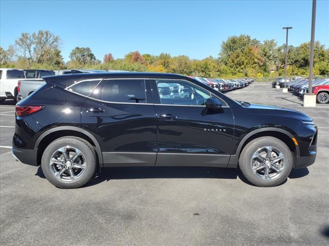 new 2025 Chevrolet Blazer car, priced at $37,232