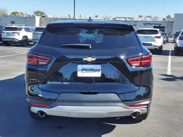 new 2025 Chevrolet Blazer car, priced at $37,232