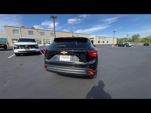 used 2024 Chevrolet Trax car, priced at $20,230