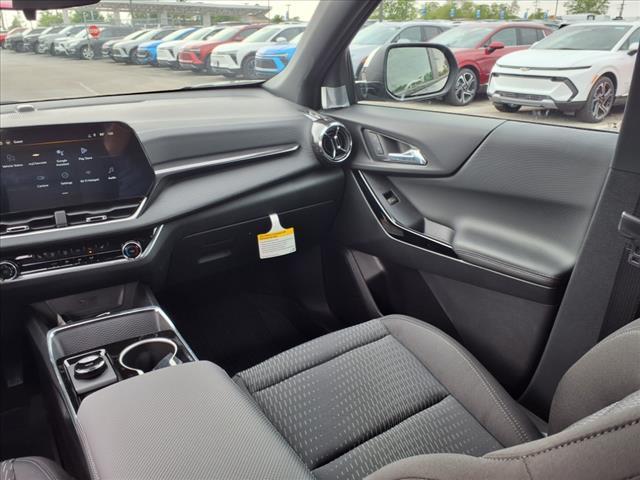 new 2026 Chevrolet Equinox car, priced at $28,907